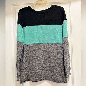 Colorblock Sweater in Black, Teal, and Gray with pockets